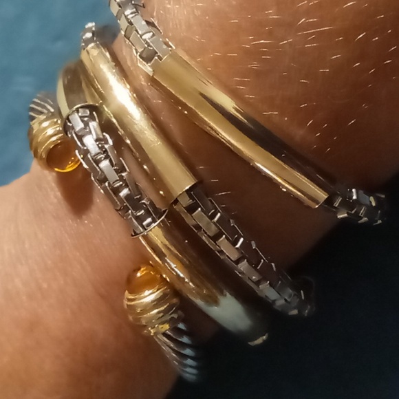 Lot of 4 bracelets 1 Cable cuff, Amber end & 3 expandable silver links. like new - Picture 3 of 10